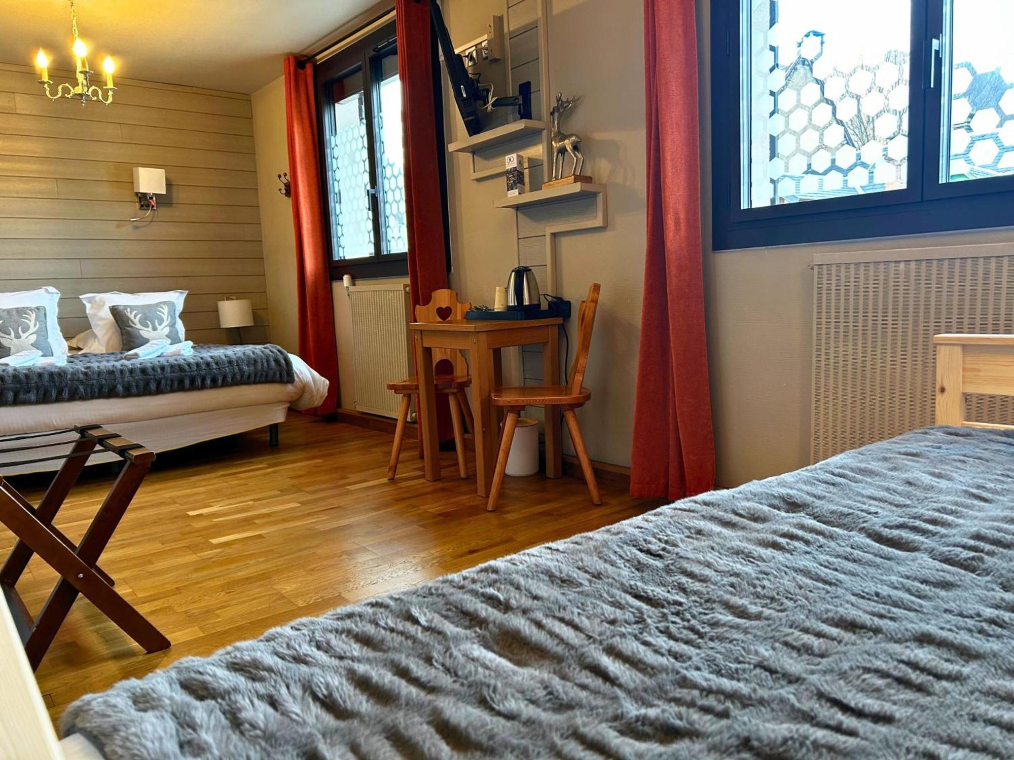 Hotel La Rencluse Saint-Mamet Exteriér fotografie