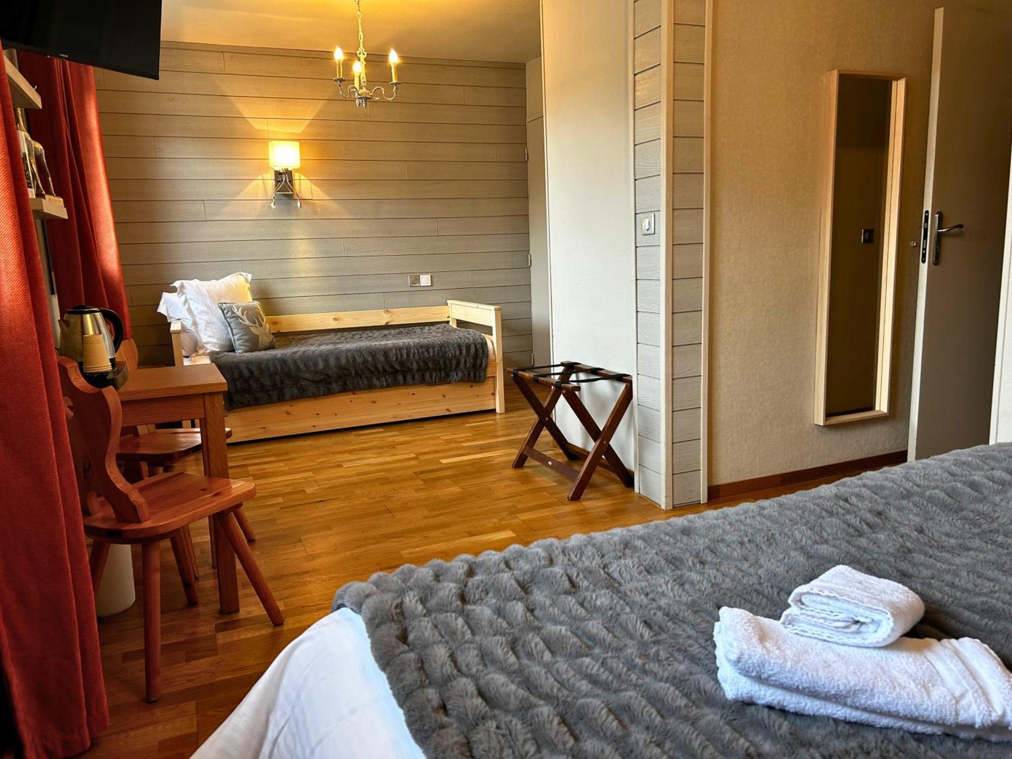 Hotel La Rencluse Saint-Mamet Exteriér fotografie