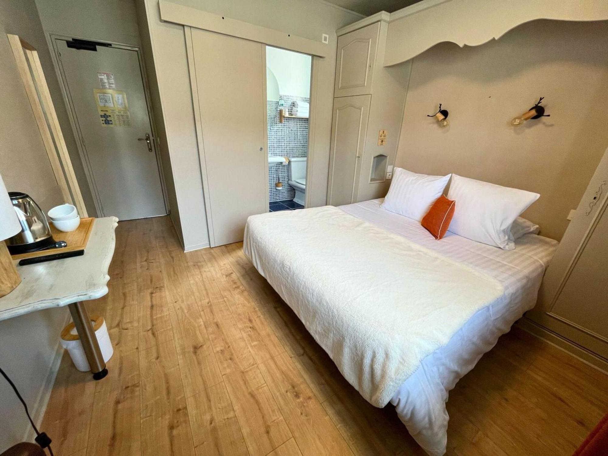 Hotel La Rencluse Saint-Mamet Exteriér fotografie