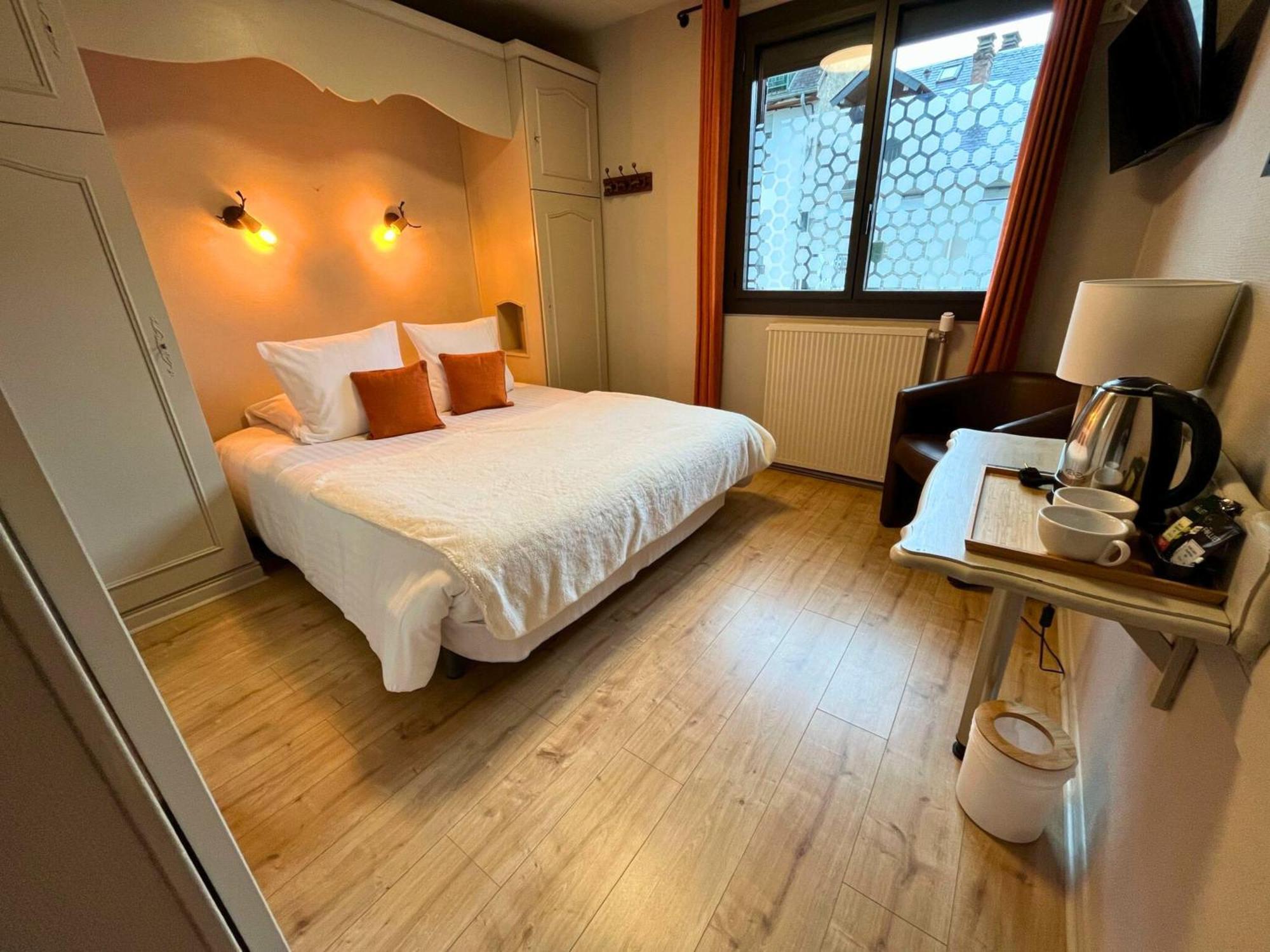 Hotel La Rencluse Saint-Mamet Exteriér fotografie